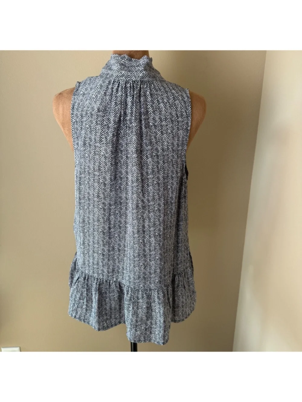 NWT Joie 100% Silk Peplum Tank Top Womens Small Black White Herringbone Shirt
